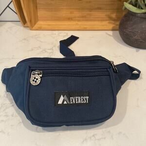 Everest Signature Waist Pack - Navy hiking Gorpcore vacation fanny pack